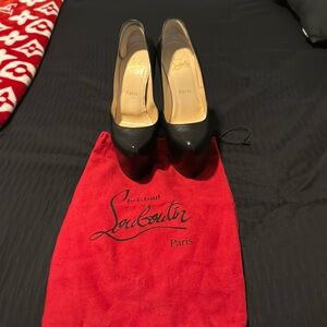 Christian Louboutin
Dolly Alta 160mm Leather Platform Pumps